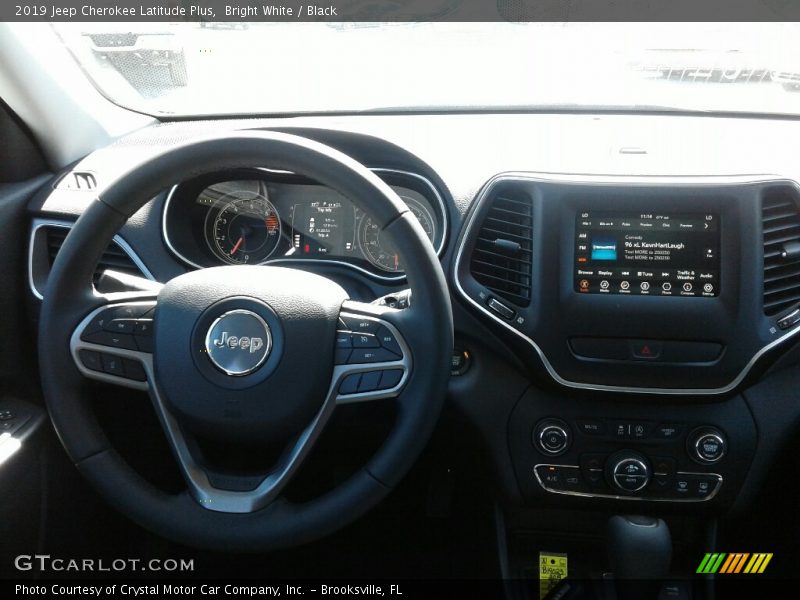 Bright White / Black 2019 Jeep Cherokee Latitude Plus
