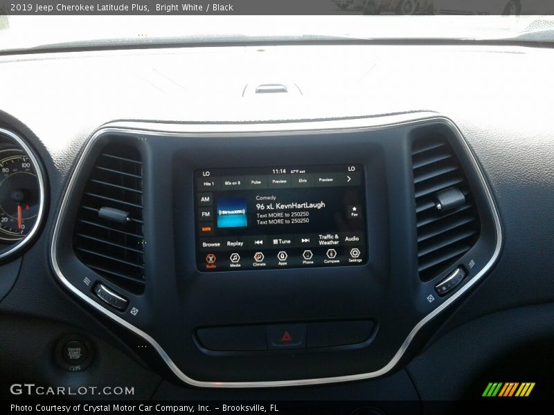 Bright White / Black 2019 Jeep Cherokee Latitude Plus