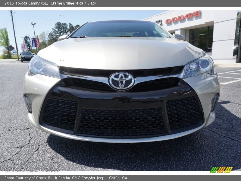 Creme Brulee Mica / Black 2015 Toyota Camry XSE
