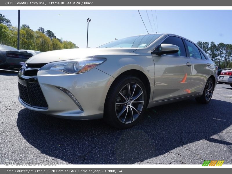 Creme Brulee Mica / Black 2015 Toyota Camry XSE