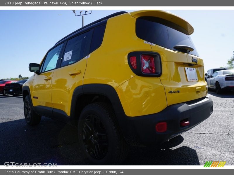 Solar Yellow / Black 2018 Jeep Renegade Trailhawk 4x4