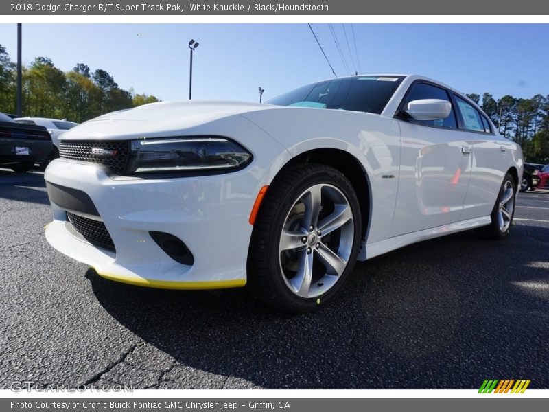 White Knuckle / Black/Houndstooth 2018 Dodge Charger R/T Super Track Pak