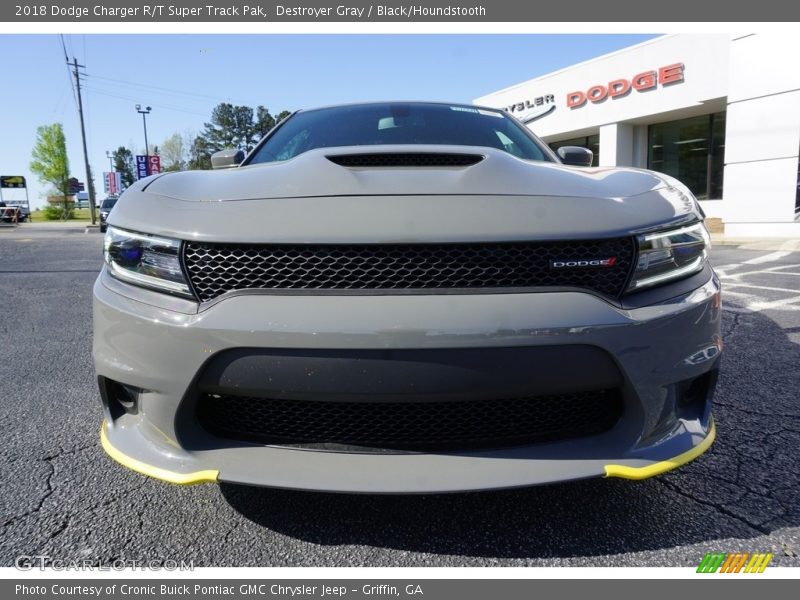 Destroyer Gray / Black/Houndstooth 2018 Dodge Charger R/T Super Track Pak