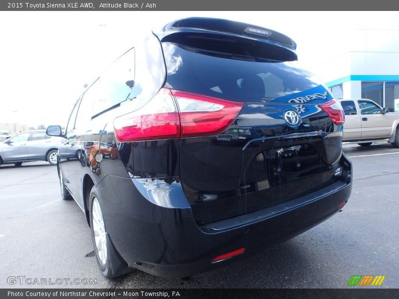 Attitude Black / Ash 2015 Toyota Sienna XLE AWD