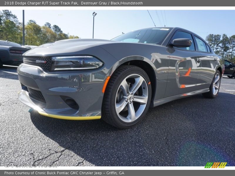 Destroyer Gray / Black/Houndstooth 2018 Dodge Charger R/T Super Track Pak
