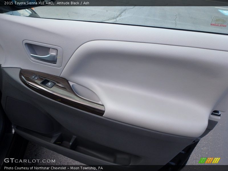 Attitude Black / Ash 2015 Toyota Sienna XLE AWD