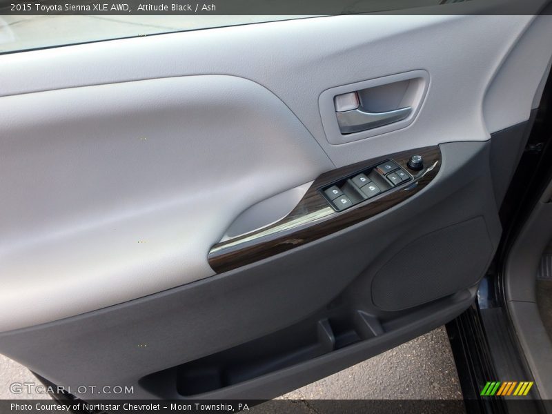 Attitude Black / Ash 2015 Toyota Sienna XLE AWD