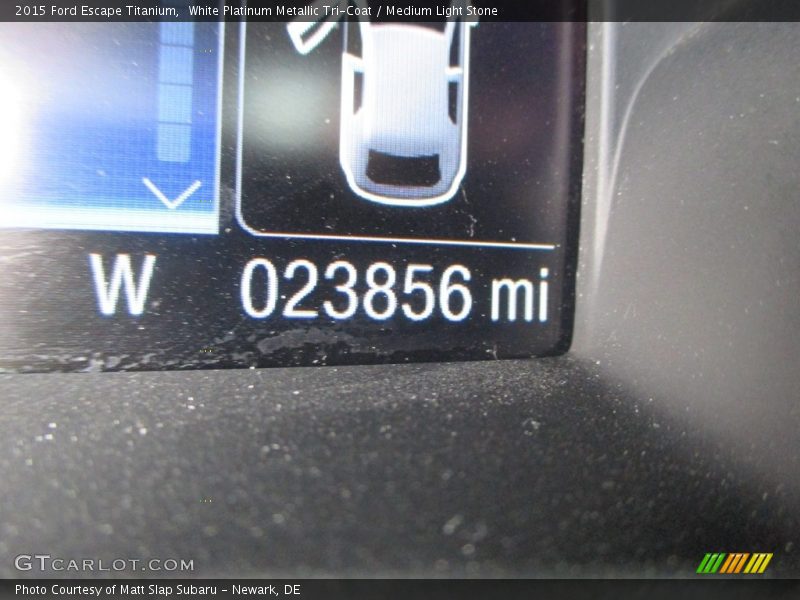 White Platinum Metallic Tri-Coat / Medium Light Stone 2015 Ford Escape Titanium