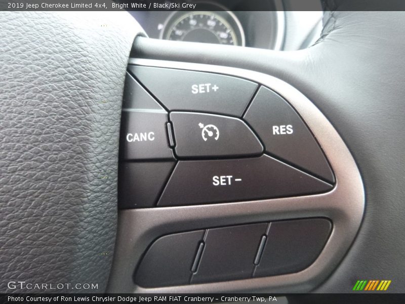 Bright White / Black/Ski Grey 2019 Jeep Cherokee Limited 4x4
