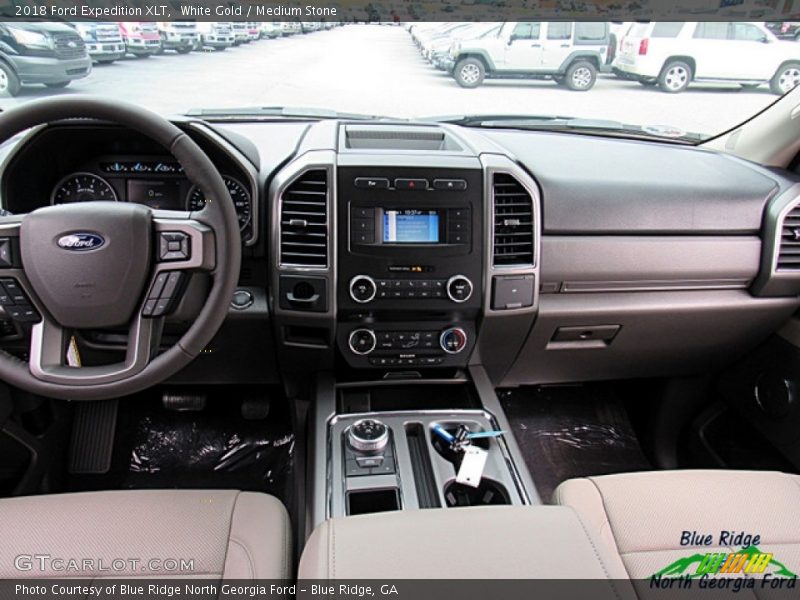 White Gold / Medium Stone 2018 Ford Expedition XLT