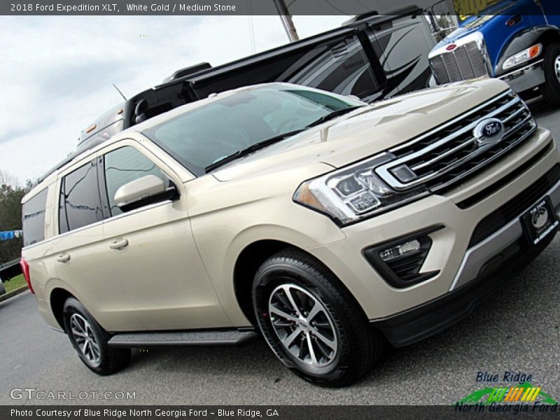 White Gold / Medium Stone 2018 Ford Expedition XLT