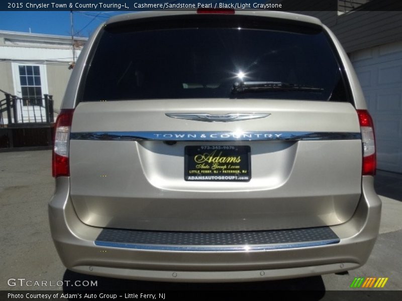 Cashmere/Sandstone Pearl / Black/Light Graystone 2015 Chrysler Town & Country Touring-L