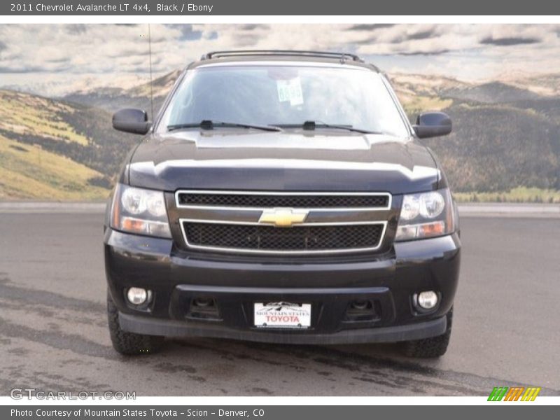 Black / Ebony 2011 Chevrolet Avalanche LT 4x4