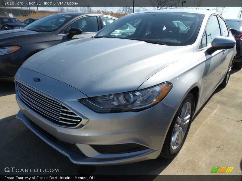 Ingot Silver / Ebony 2018 Ford Fusion SE