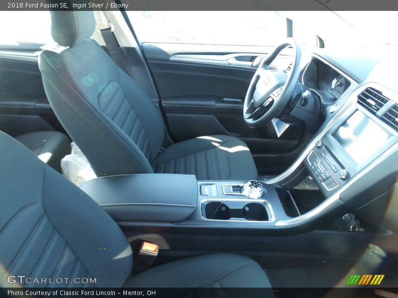 Ingot Silver / Ebony 2018 Ford Fusion SE