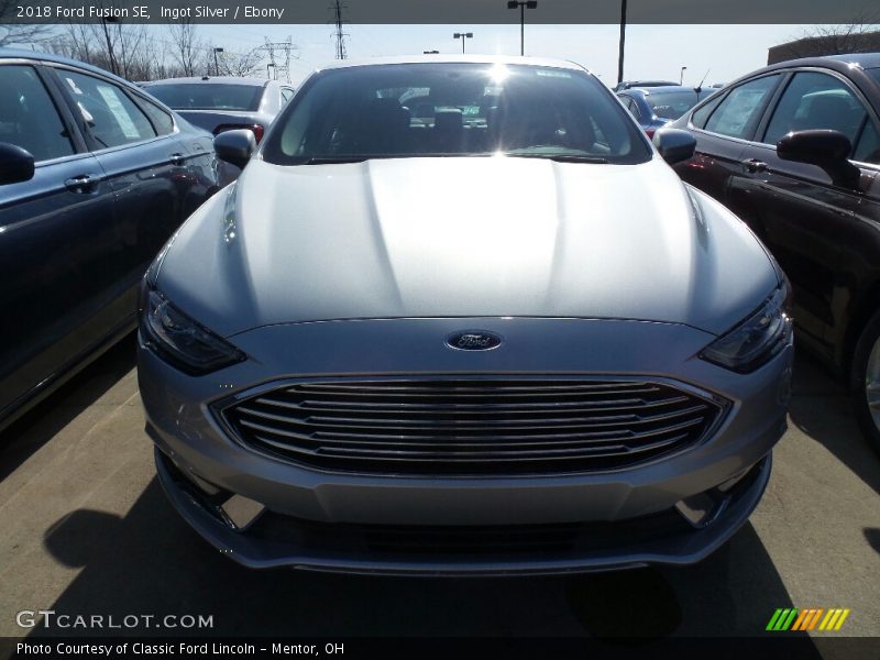 Ingot Silver / Ebony 2018 Ford Fusion SE