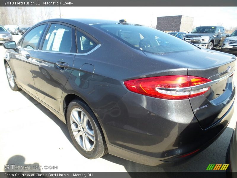 Magnetic / Ebony 2018 Ford Fusion SE