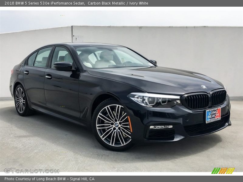 Carbon Black Metallic / Ivory White 2018 BMW 5 Series 530e iPerfomance Sedan