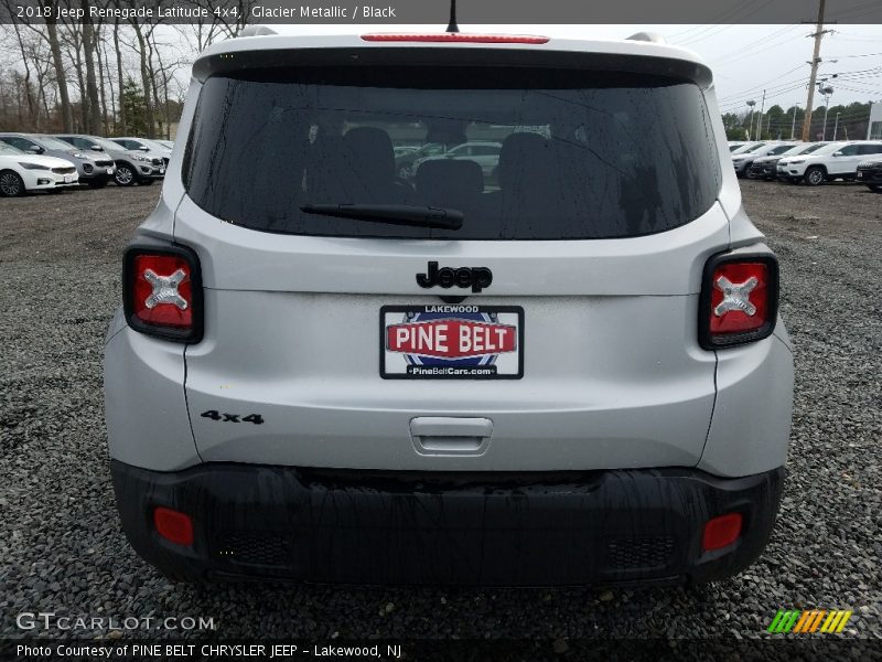 Glacier Metallic / Black 2018 Jeep Renegade Latitude 4x4