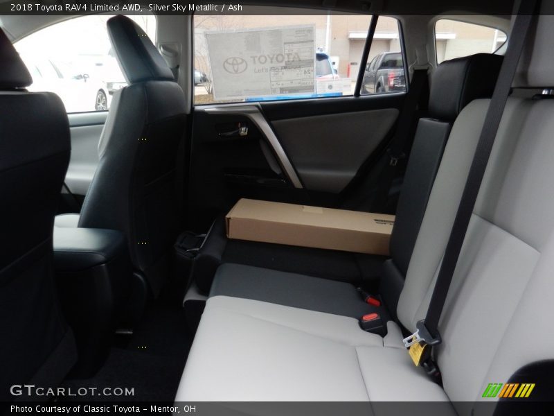 Silver Sky Metallic / Ash 2018 Toyota RAV4 Limited AWD