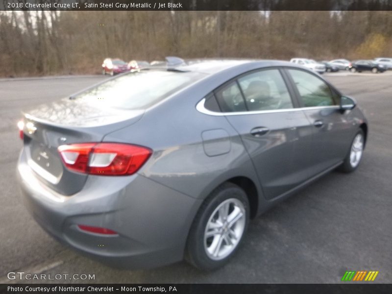 Satin Steel Gray Metallic / Jet Black 2018 Chevrolet Cruze LT