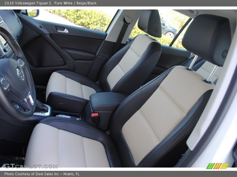 Pure White / Beige/Black 2016 Volkswagen Tiguan S