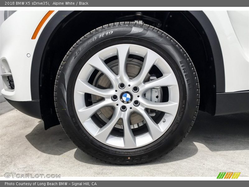Alpine White / Black 2018 BMW X5 sDrive35i
