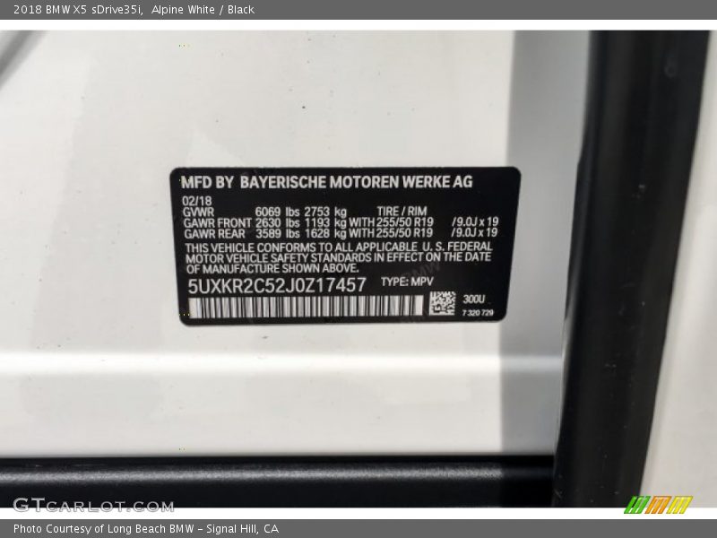 Alpine White / Black 2018 BMW X5 sDrive35i