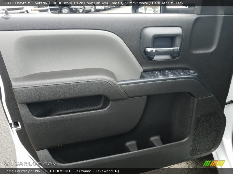 Summit White / Dark Ash/Jet Black 2018 Chevrolet Silverado 3500HD Work Truck Crew Cab 4x4 Chassis