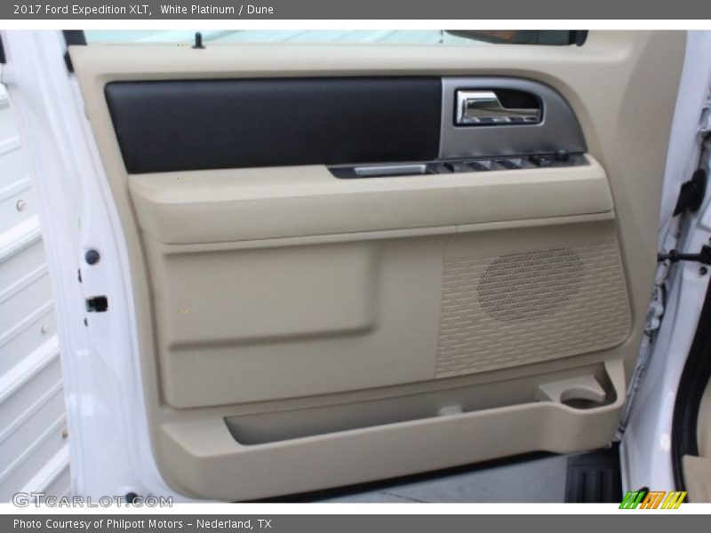 White Platinum / Dune 2017 Ford Expedition XLT