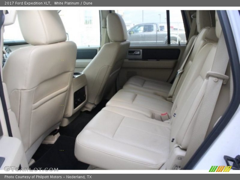 White Platinum / Dune 2017 Ford Expedition XLT