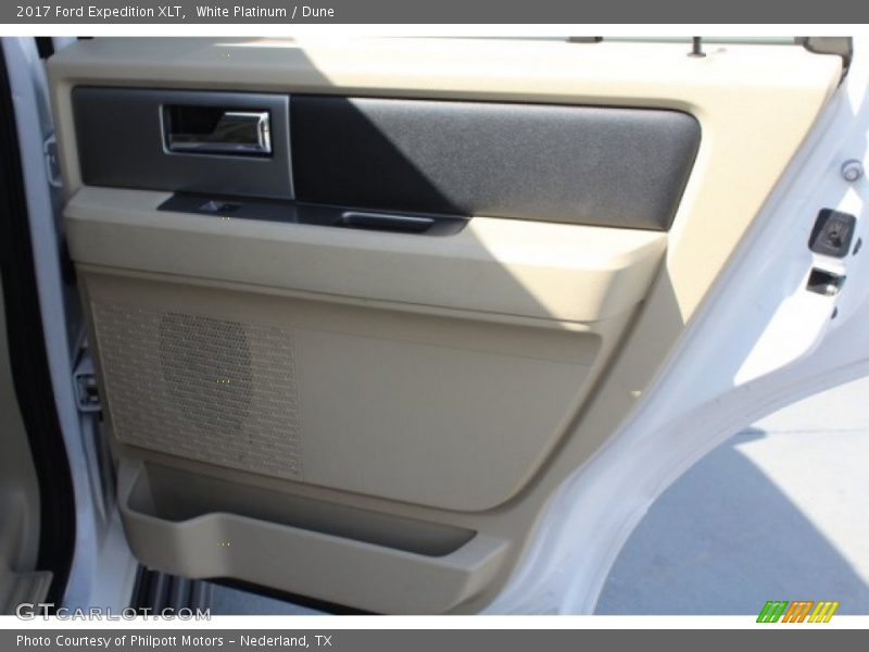 White Platinum / Dune 2017 Ford Expedition XLT