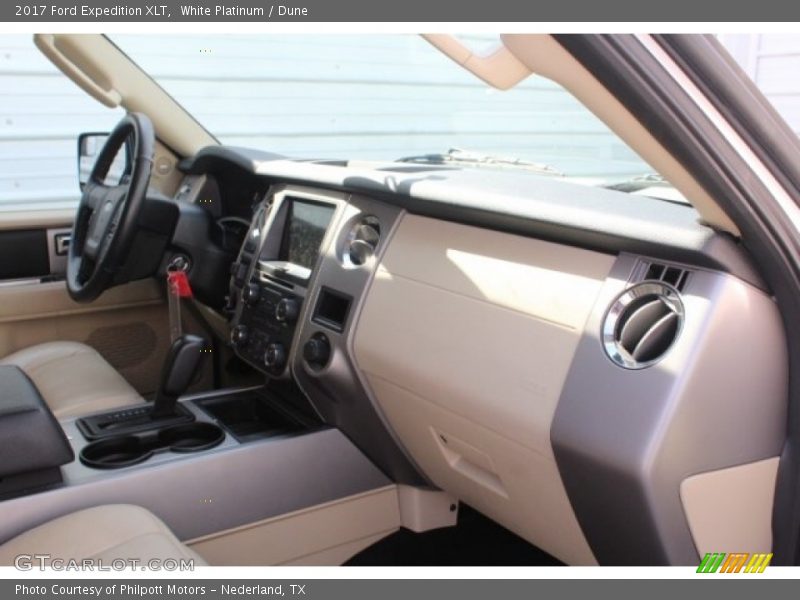 White Platinum / Dune 2017 Ford Expedition XLT