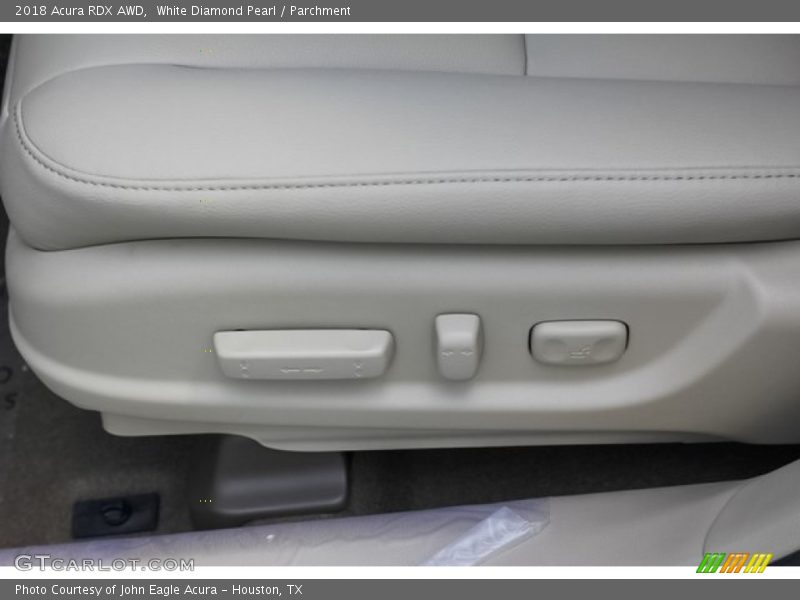 White Diamond Pearl / Parchment 2018 Acura RDX AWD