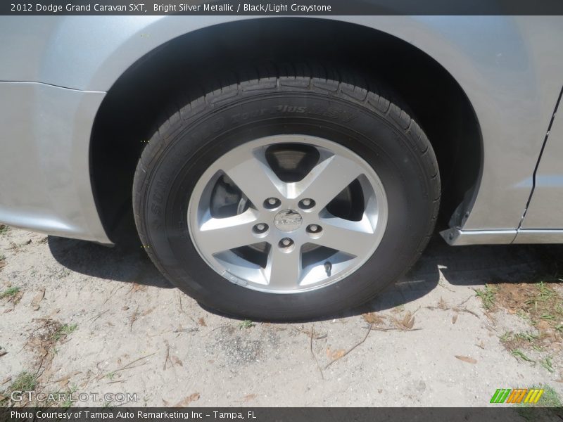 Bright Silver Metallic / Black/Light Graystone 2012 Dodge Grand Caravan SXT