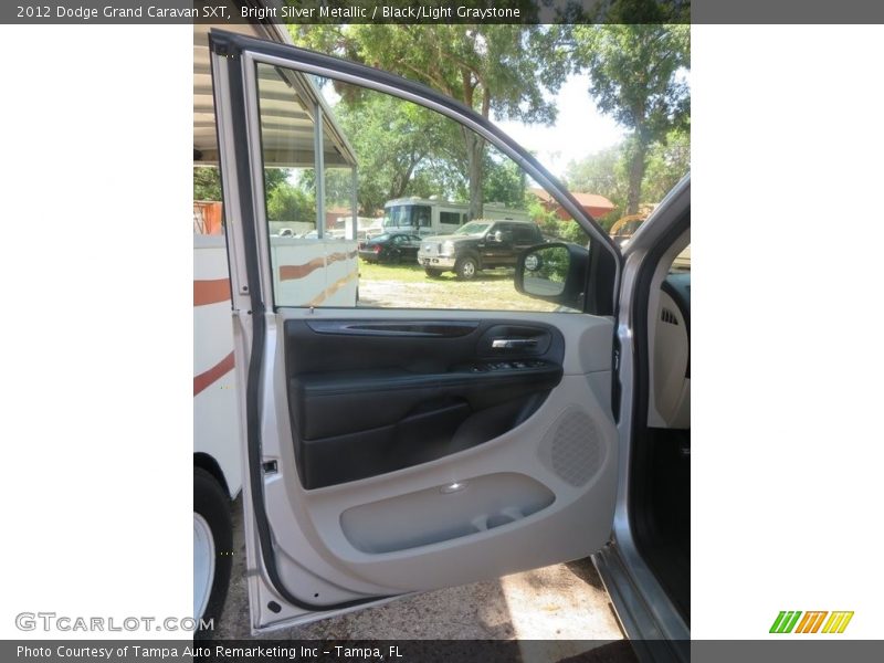 Bright Silver Metallic / Black/Light Graystone 2012 Dodge Grand Caravan SXT