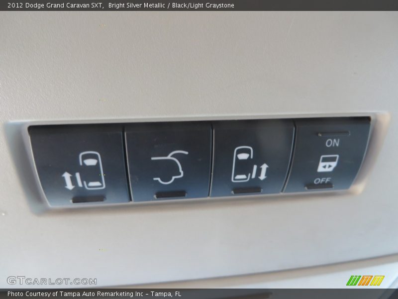 Bright Silver Metallic / Black/Light Graystone 2012 Dodge Grand Caravan SXT