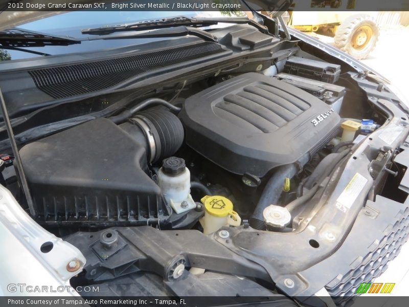 Bright Silver Metallic / Black/Light Graystone 2012 Dodge Grand Caravan SXT