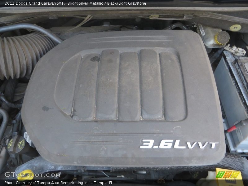 Bright Silver Metallic / Black/Light Graystone 2012 Dodge Grand Caravan SXT