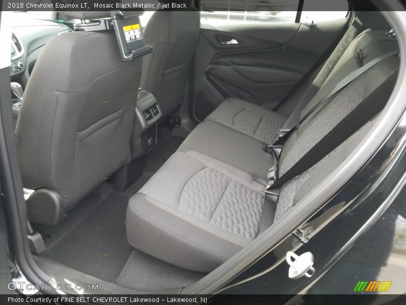 Mosaic Black Metallic / Jet Black 2018 Chevrolet Equinox LT