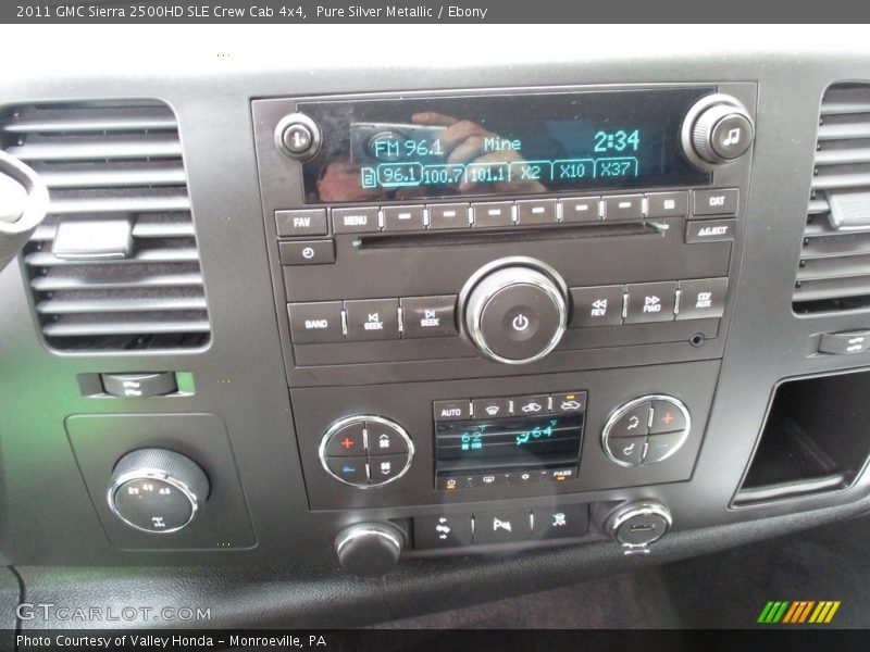 Pure Silver Metallic / Ebony 2011 GMC Sierra 2500HD SLE Crew Cab 4x4