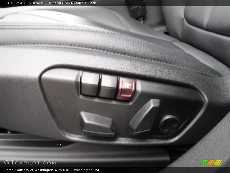 Mineral Grey Metallic / Black 2016 BMW X1 xDrive28i