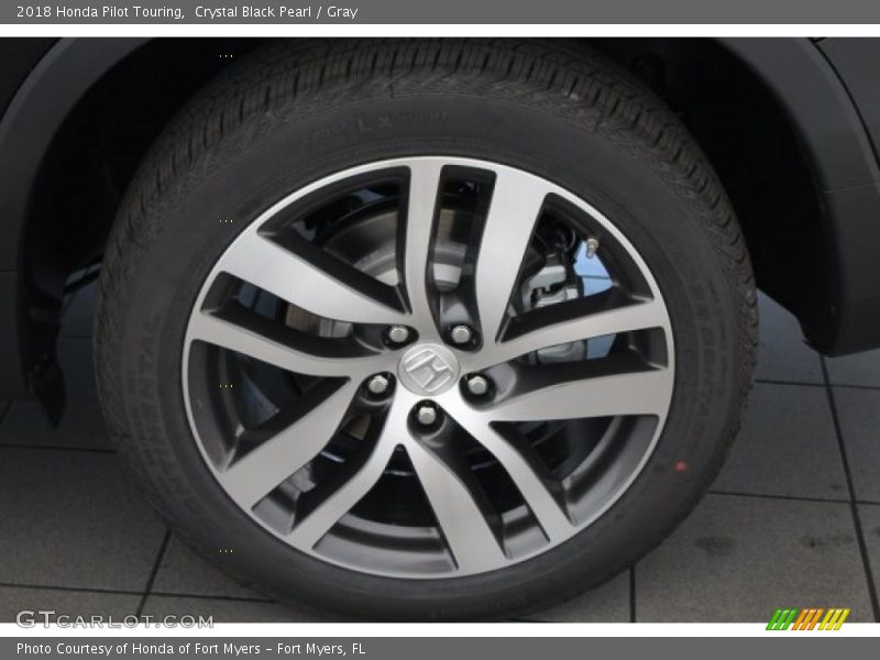 Crystal Black Pearl / Gray 2018 Honda Pilot Touring