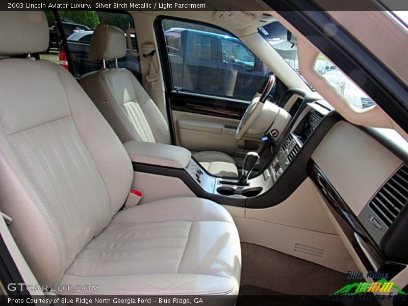 Silver Birch Metallic / Light Parchment 2003 Lincoln Aviator Luxury