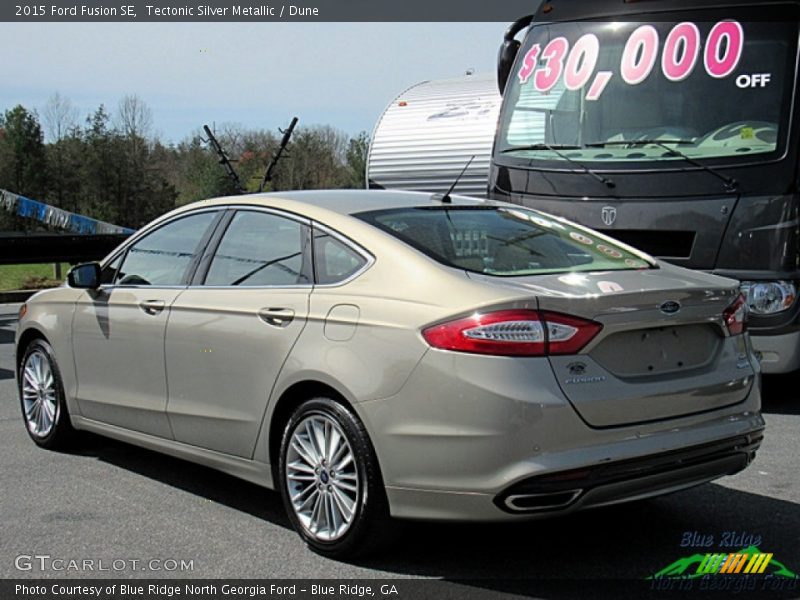Tectonic Silver Metallic / Dune 2015 Ford Fusion SE