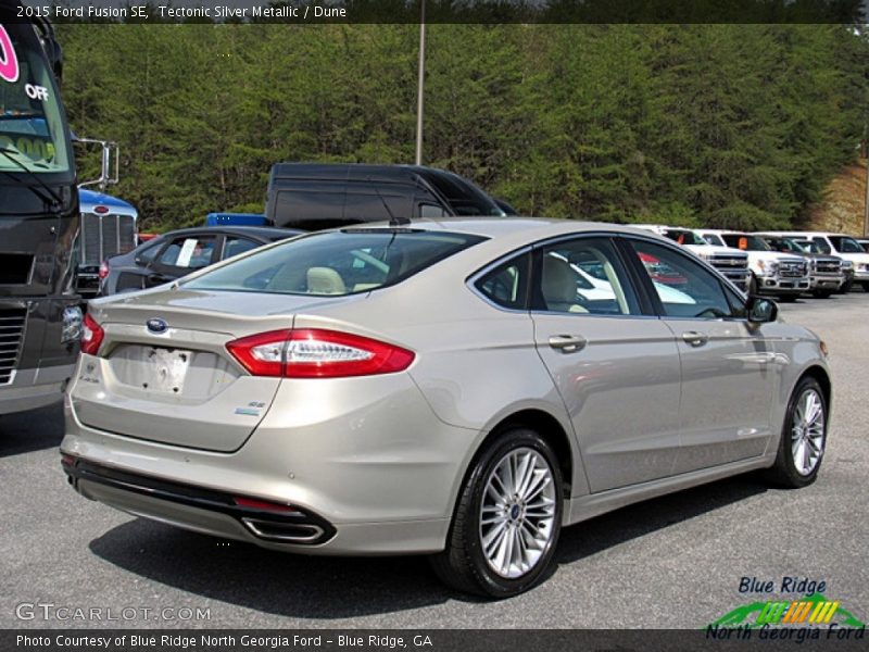 Tectonic Silver Metallic / Dune 2015 Ford Fusion SE