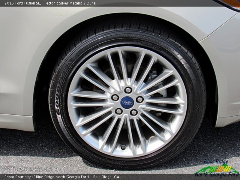 Tectonic Silver Metallic / Dune 2015 Ford Fusion SE