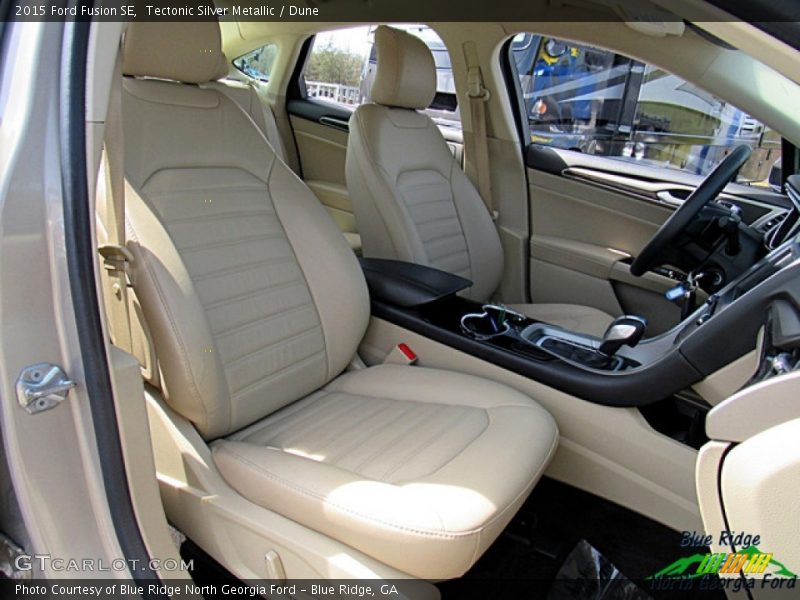 Tectonic Silver Metallic / Dune 2015 Ford Fusion SE