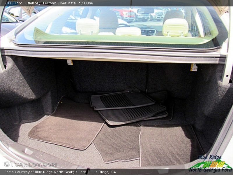 Tectonic Silver Metallic / Dune 2015 Ford Fusion SE