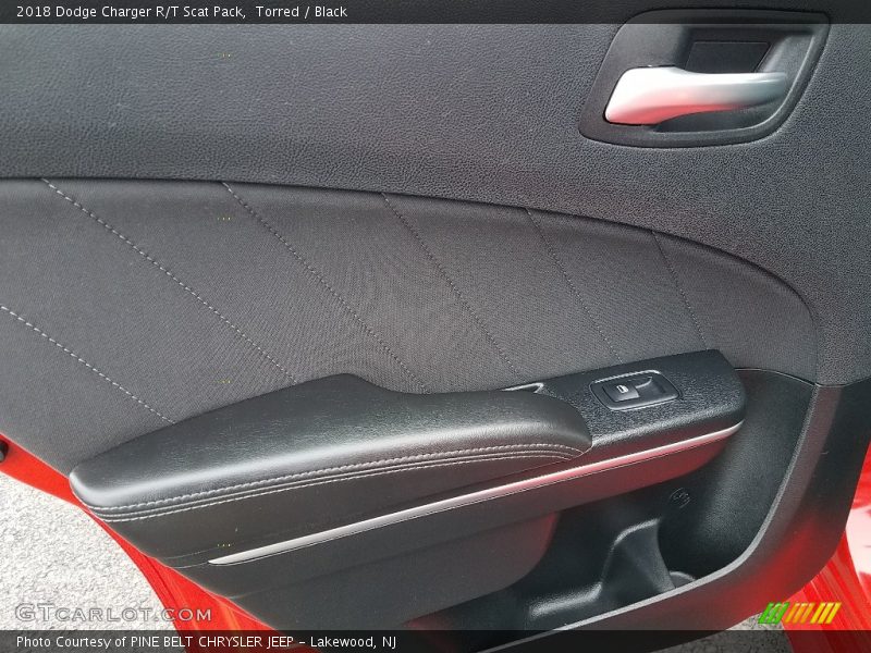 Torred / Black 2018 Dodge Charger R/T Scat Pack